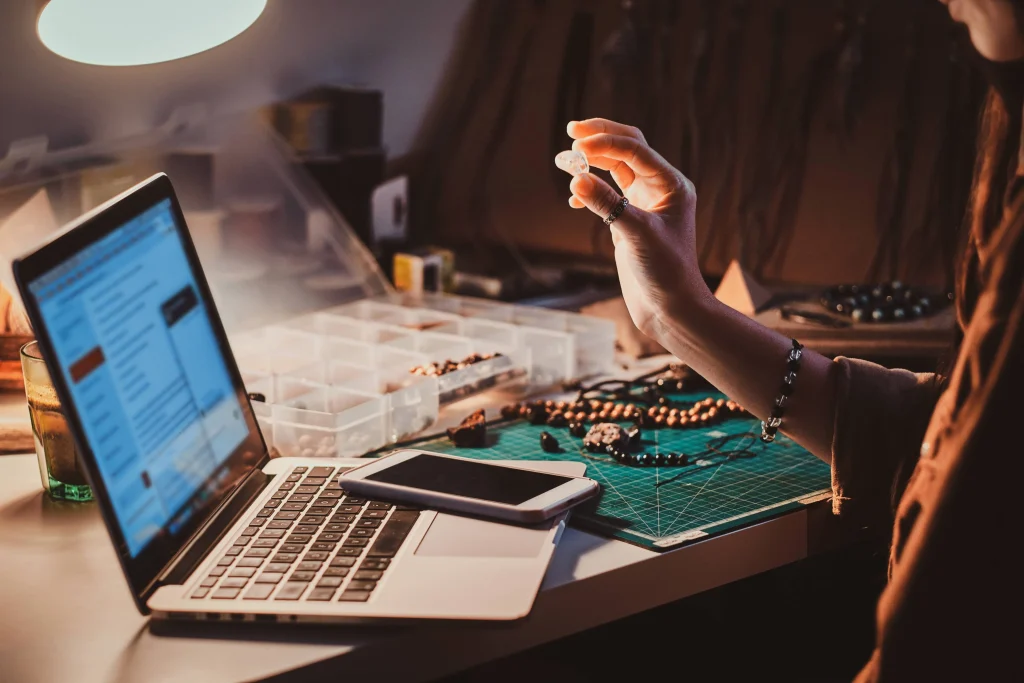 Learn how much custom software development costs in the USA in 2026. Explore real price ranges, key cost drivers, and budgeting tips to plan with confidence.